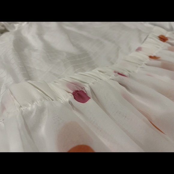 White Casual Polka Dots Suit, size 3XL - Picture 4 of 4